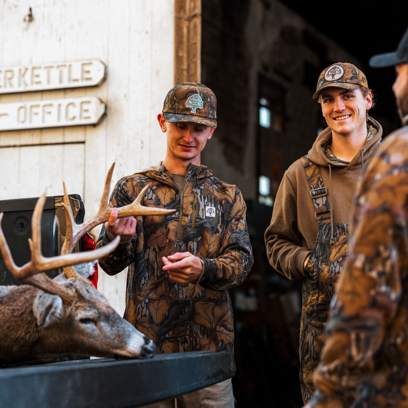 Mossy Oak Vintage Tree Logo Cap
